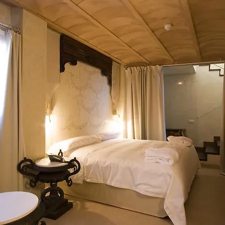 Hotel Tunel Del Hada 4*