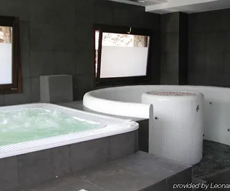 Hotel Tunel Del Hada 4*